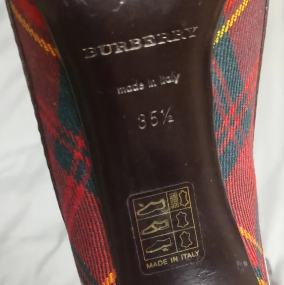 Burberry Women's Plaid Pumps - Brown and Red 35.5 or size 5.5 With Box - Picture 3 of 6